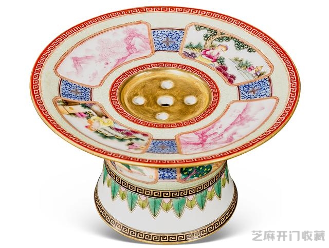 雍正 粉彩描金开光山水西洋人高足托公道杯