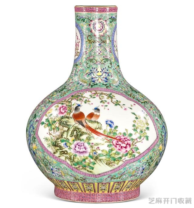 乾隆 粉彩描金开光花鸟纹茡荠瓶