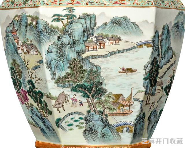 乾隆 粉彩描金山水田园风景图六方扁瓶