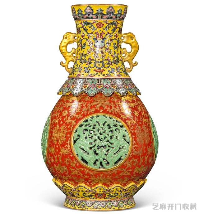 乾隆 粉彩描金开光镂空花卉纹转心瓶（对）