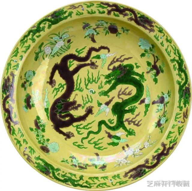 沈阳故宫院藏清代龙纹瓷器
