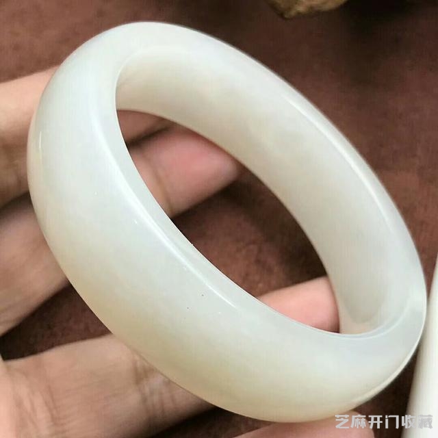 你知道是什么影响了和田玉的价格吗？