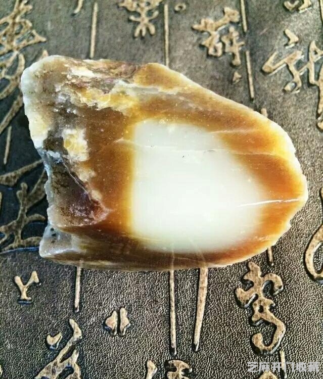 只需这篇小文章，就能让你了解和田玉的分类！