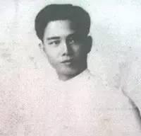 看字不论人非，虽有些人品不好，但书品极佳