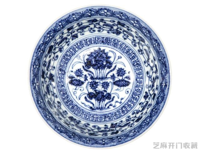 永乐 缠枝苜蓿花纹碗