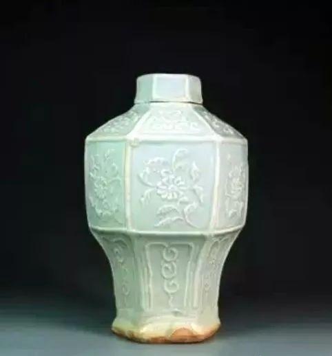 宋元明清瓷器上的菊花纹饰
