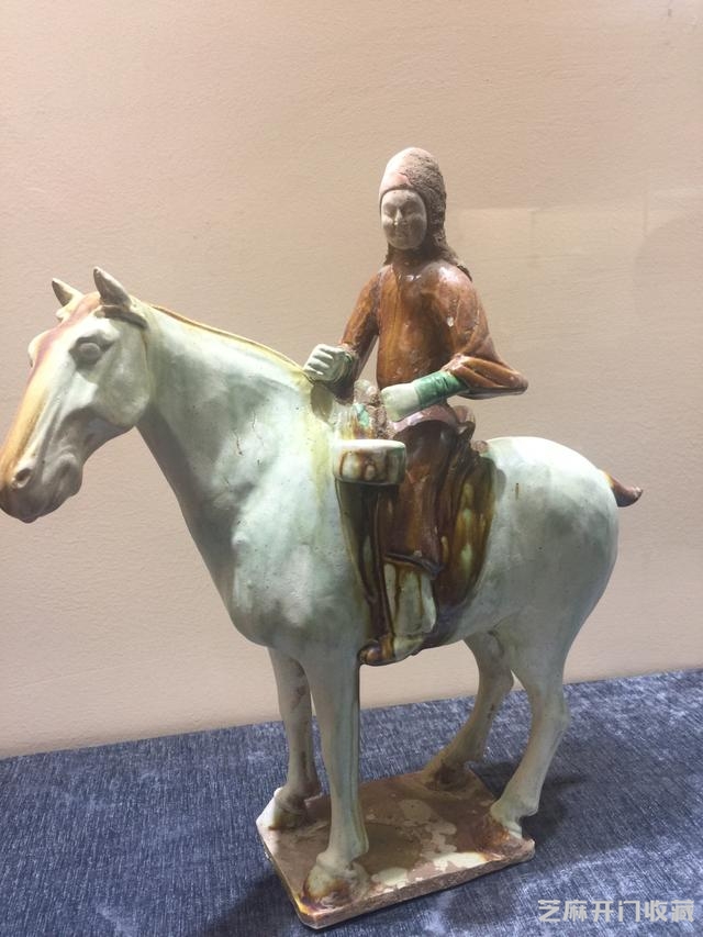 为什么当官的都喜欢唐三彩骑马俑？