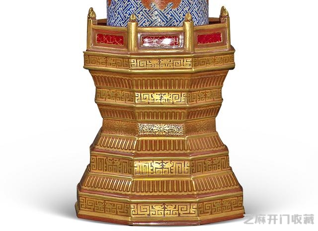 乾隆 粉彩百福百寿纹描金塑雕香薰（对）