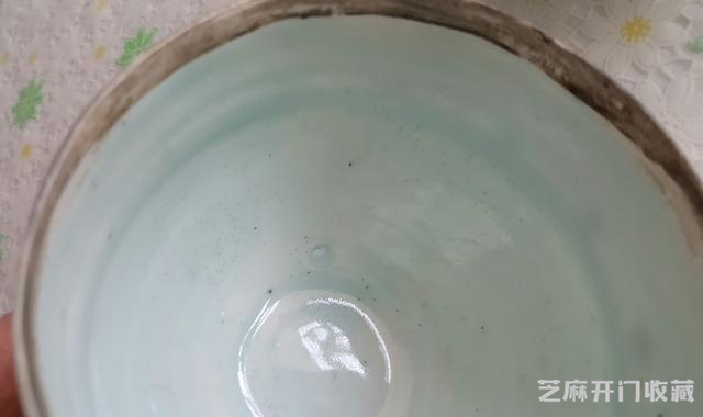 北宋湖田窑淡天青釉条纹谷钉钵一对