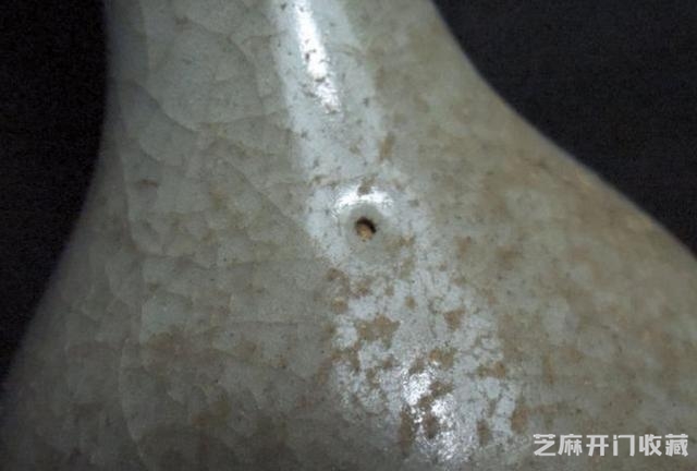 瓷器微观鉴赏：汝窑瓷器的返铅现象与紫晕光