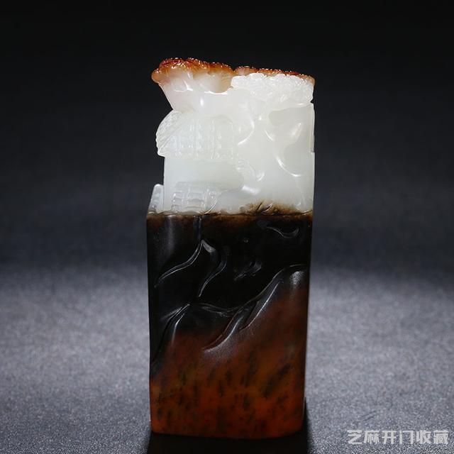 精品赏析：精美和田玉白玉手把件 亭台楼阁