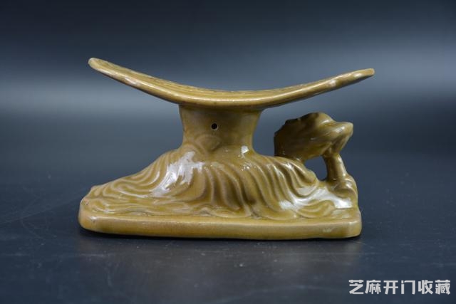 越窑刻花纹脉枕传承千年历史艺术文化