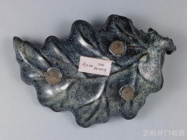 明代宜兴窑石湾窑均曾烧造仿钧釉前者习称宜钧后者习称广钧或泥钧