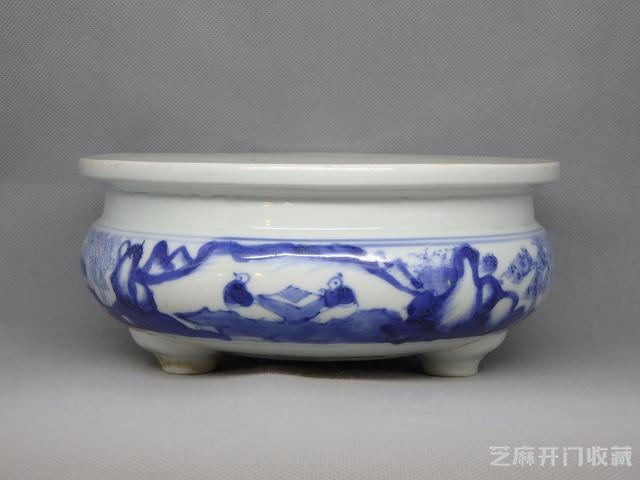 清康熙 德化窑带永字款青花山水人物纹香炉 直径16CM