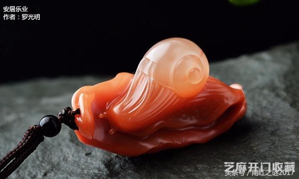 怎样分辨机雕南红和手工南红？