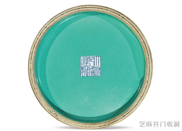 乾隆 粉彩百花不露地天球瓶