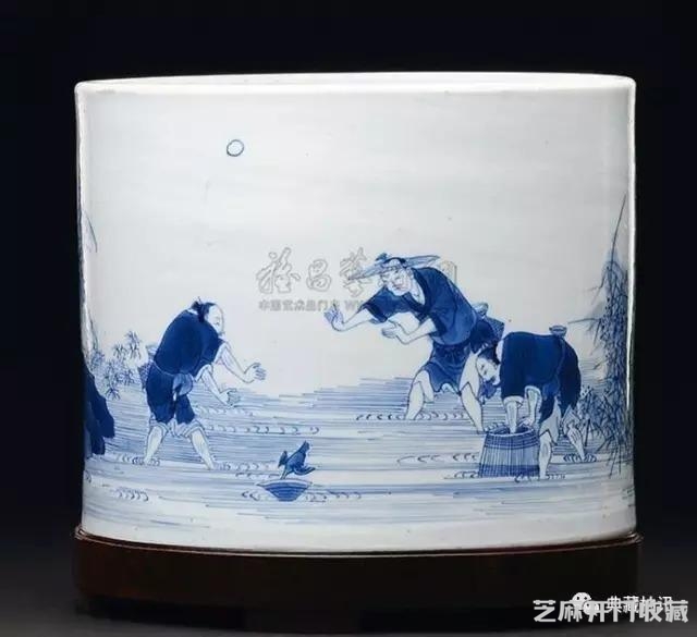 福羲国际拍卖行：康熙青花笔筒历年拍场成交价格