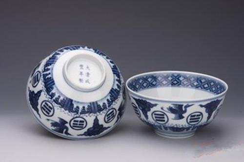 清咸丰瓷器市面少，价格高 你手中有吗
