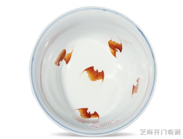康熙 青花五彩八卦纹金钟杯