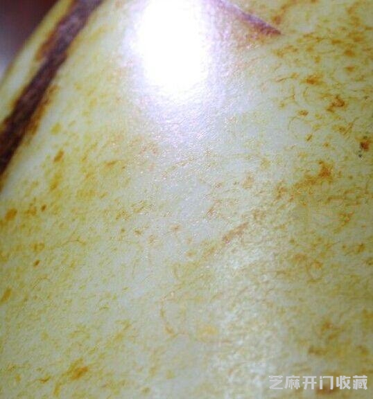 顶级和田玉籽料开料
