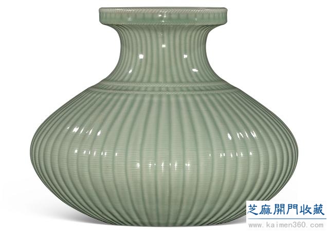 乾隆 蛋青釉渔篓尊