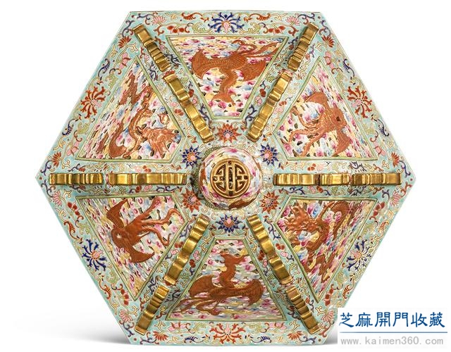 乾隆 粉彩描金镂空出戟龙凤纹象足六方香薰