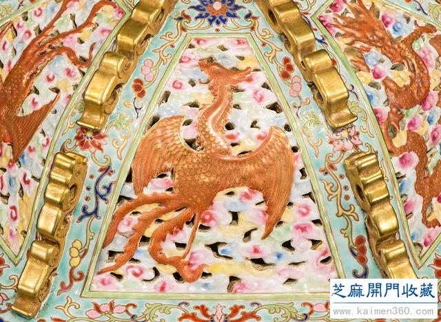 乾隆 粉彩描金镂空出戟龙凤纹象足六方香薰