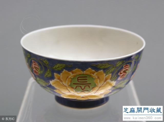 珐琅彩与粉彩的鉴定要点