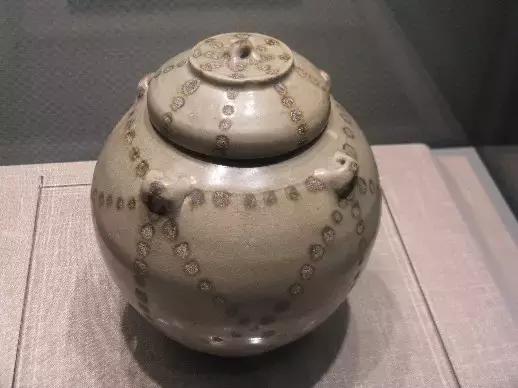 六朝青瓷的欣赏