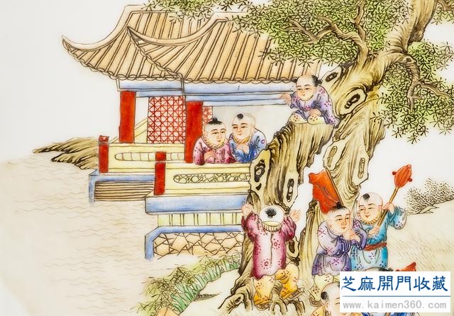 乾隆 粉彩描金婴戏图四方瓶（对）