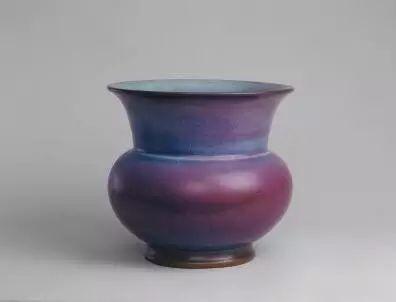 瓷器界的“变色龙”，大红大紫钧窑瓷