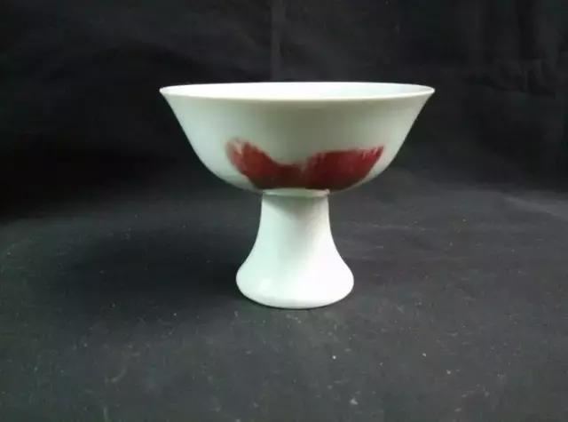 高足杯：元代瓷器中最流行的器型