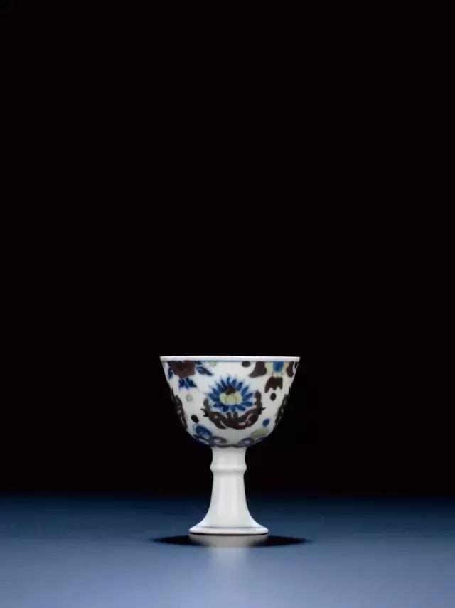 高足杯：元代瓷器中最流行的器型