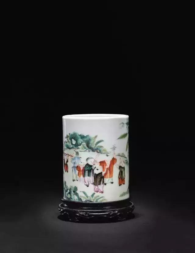 宋明清瓷器上的婴儿是什么样子，看发髻，看头、看身材