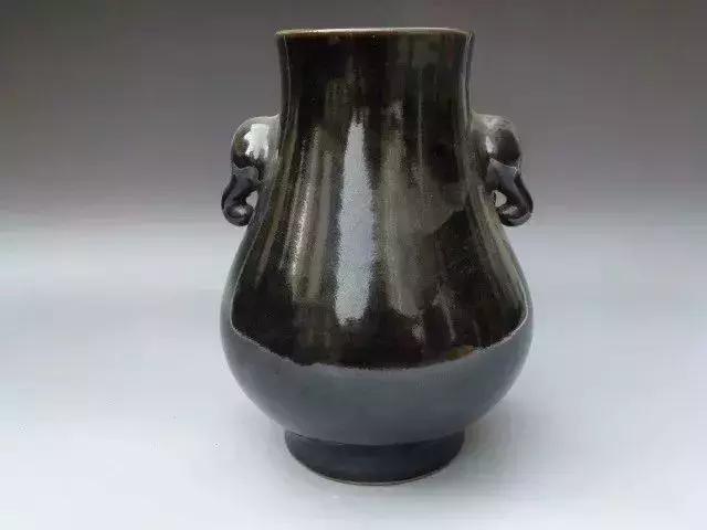 瓷器“黑美人”乌金釉