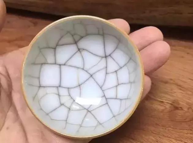 瓷器小窍门：汝瓷开片