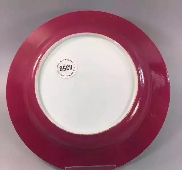 康熙“刀马人”瓷器赏析