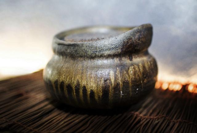 柴烧瓷器，你知道它美从何来？