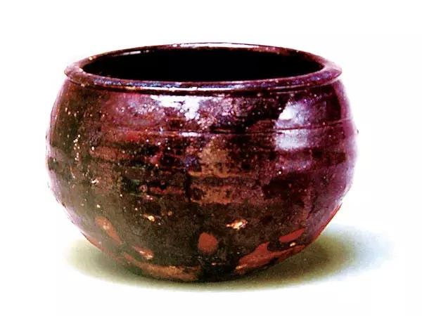 福州薄胎酱釉器研究