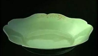 单色釉瓷器已成藏家寻求的“各人闺秀”