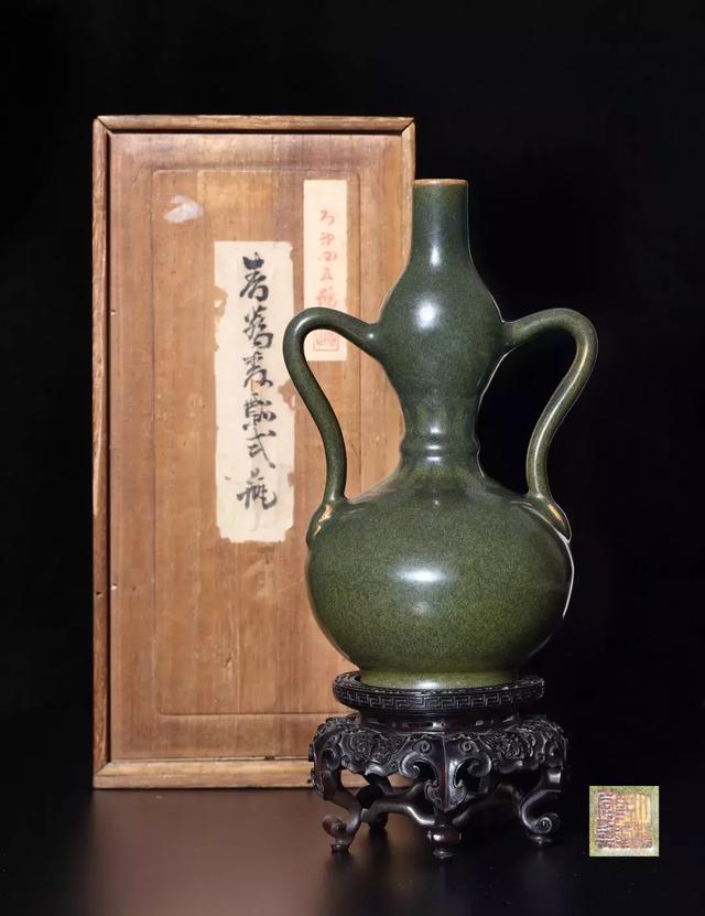 保利春拍清宫御窑与珍玩集萃